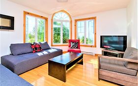 Charlevoix 4Br Cottage Hot Tub & Game Room 12